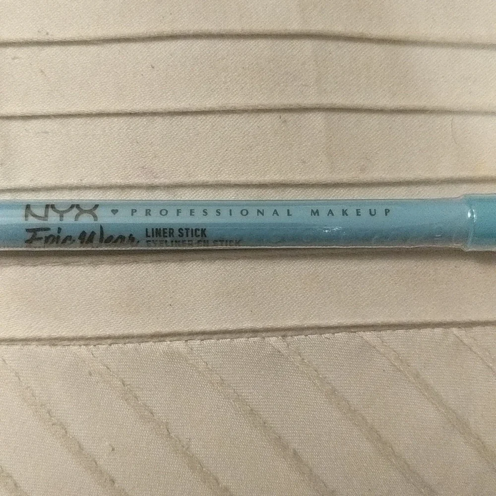 NWT Eyeliner